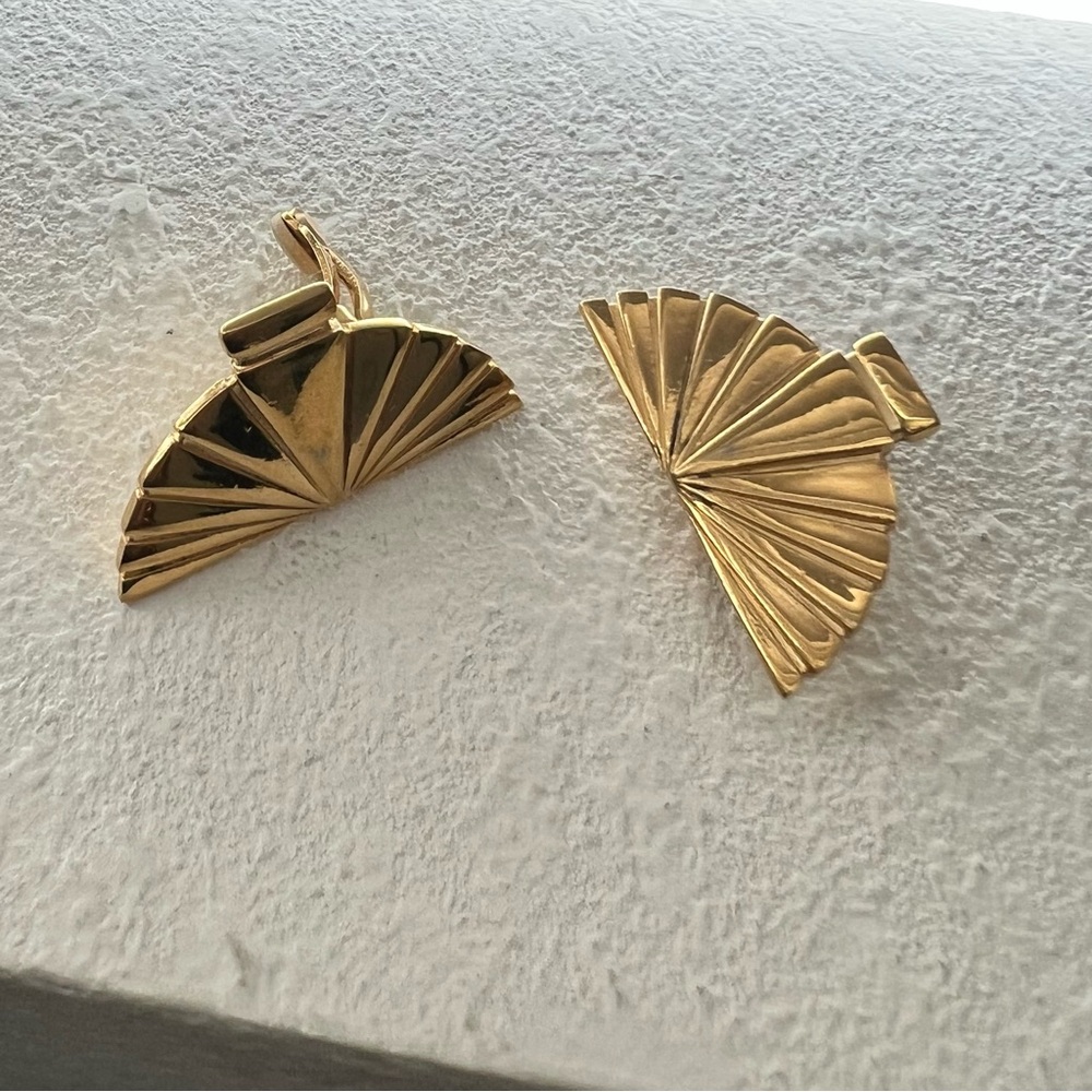 Vintage Gold Fan-Shaped Earrings